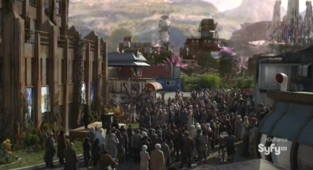 Defiance S1x01 - The towns people gather to fight for freedom