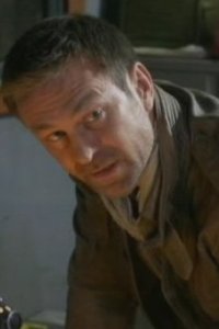 Defiance S1x06 - Joshua Nolan stunned to see his old war buddy