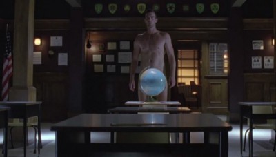 Haven S4x07 - Nathan is in class naked