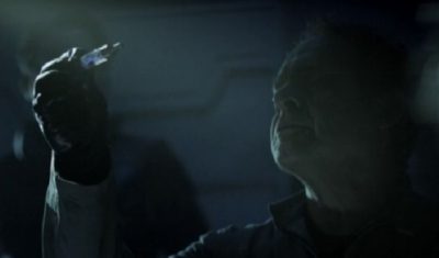 The Expanse S1x09 Dresden takes samples from Julie