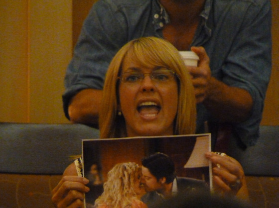 Ari auctions off EJami pic