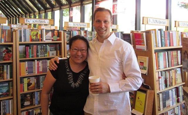 Greg Hurwitz and Tammie at Book Passage