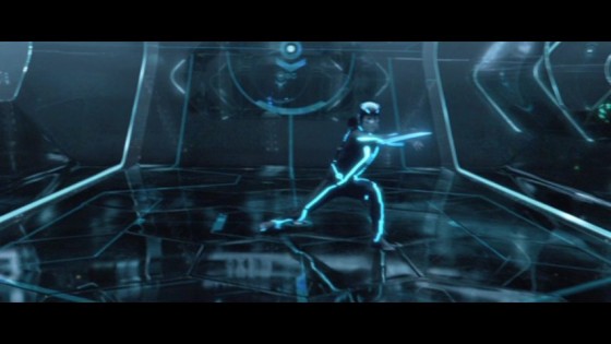 Play and win or die in TRON Legacy!