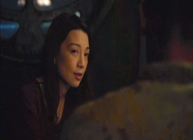 SGU S2x13 - MingNa as Camile Wray in communications room