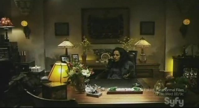 Sanctuary S3x13 - Kate in Magnus chair