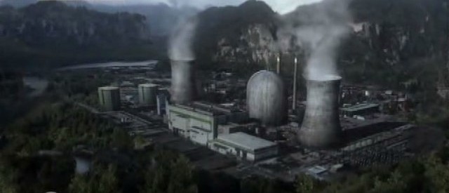 Falling Skies S3x01 - Ben and Dani come upon the nuclear power plant