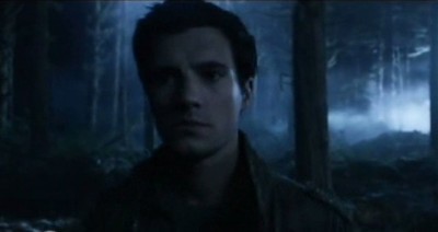 Falling Skies S3x01 - Hal in the dream scape forest