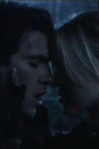 Falling Skies S3x01 - Karen seduces Lonely Boy Hal