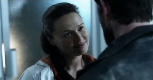 Falling Skies S3x01 - Moon Blodgood as the wonderful Doctor Anne Glass