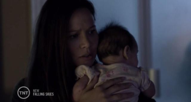 Falling Skies S3X04 Anne tests baby