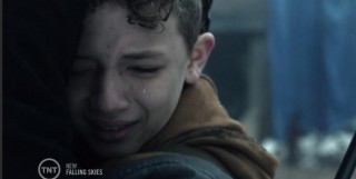 Falling Skies S3x05 Ben and Matt tears