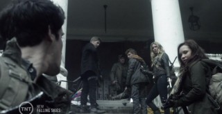 Falling Skies S3x05 Matt says we bury her