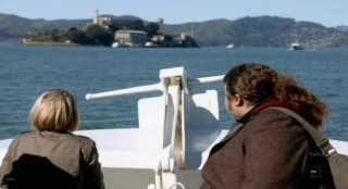 Alcatraz S1x01 - Madsen and Soto head over to The Rock
