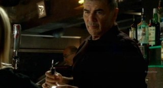 Alcatraz S1x01 - Robert Forster as Uncle Ray