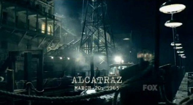 Alcatraz S1x01 - Supply boat arrives at The Rock