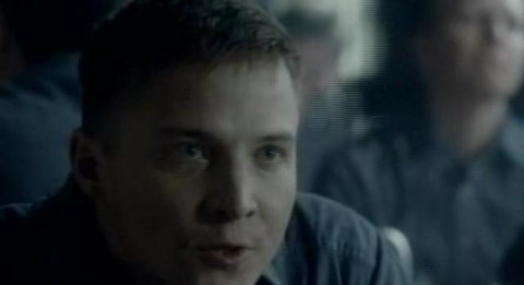 Alcatraz S1x09-Herman in mess hall