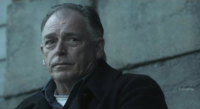 Alcatraz S1x08 - Gary Chalk as Mike Cullin