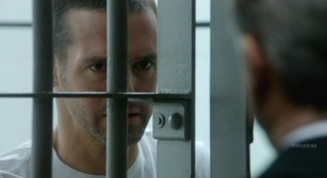 Alcatraz S1x08 - Sylvane tells Hauser I do not dream