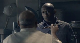 Alcatraz S1x08 - Warden James with Clarence in Kitchen