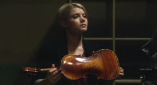 Alcatraz S1x11 - Rebecca with Webb Porters violin