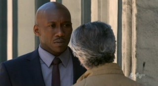 Alphas S2x02 - Agent Clay gets an earful from Dr Rosen