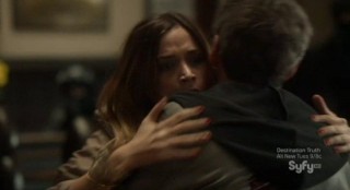 Alphas S2x02 - Eli is shot in the arms of Dani who was helping calm him