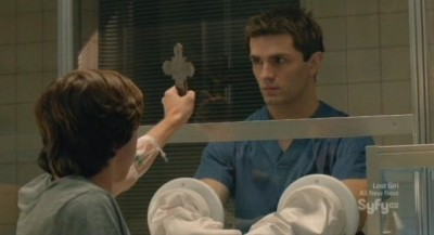 Being Human S3x05 - Kenny shows a cross to Aidan
