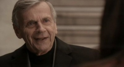 Continuum S1x01 - We learn at the end that William B. Davis is the elder Alec Sandler