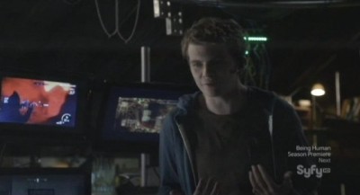 Continuum S1x01 - Alec uses CMR technology to assist Kiera