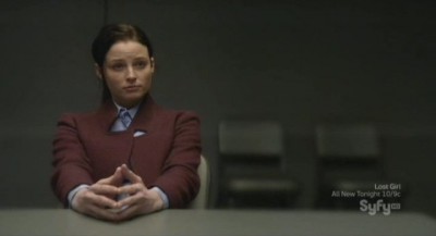 Continuum S1x02 - Kiera is questioned by Carlos