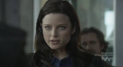 Continuum S1x03 - Kiera demands to know what Kellog wants with her