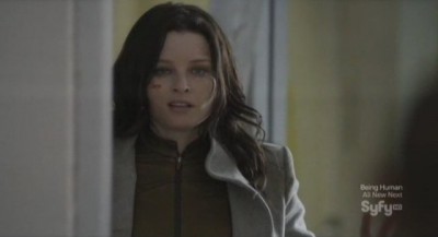 Continuum S1x03 - Kiera smirks knowing Curtis is about to be killed