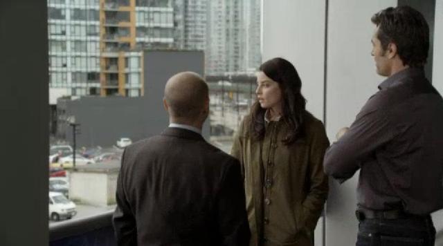 Continuum 2X01 Carlos and Kiera with Dillon