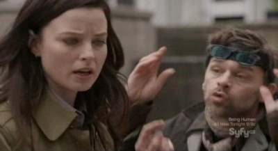 Continuum S1x10 - Jason tells Kiera about his project - a working time machine!