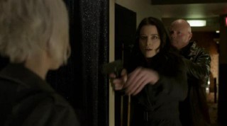 ContinuumS03X03 Kiera gets surprised by bad guy