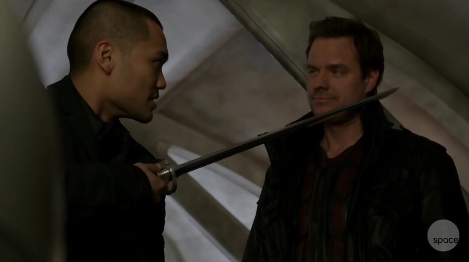 Dark Matter S01x02 Fours blade