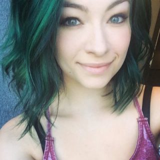 Click to visit and follow Jodelle Ferland on Twitter!