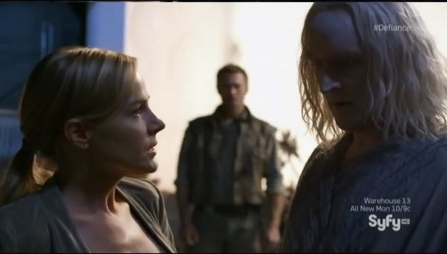 Defiance S1x04 - Amanda and Datak