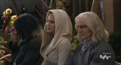 Defiance S1x01 - The Tarr family, Alak, Stahma and Datak