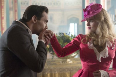 Dracula S1x04 - Jonathan Rhys Meyers as Alexander Grayson, Katie McGrath as Lucy Westenra