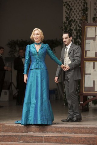 Dracula S1x06 - Lady Jane and Dracula in the sunlight!