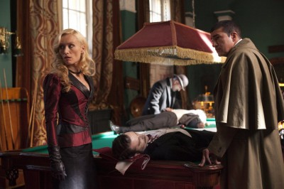 Dracula S1x09 - Lady Jane makes a discovery