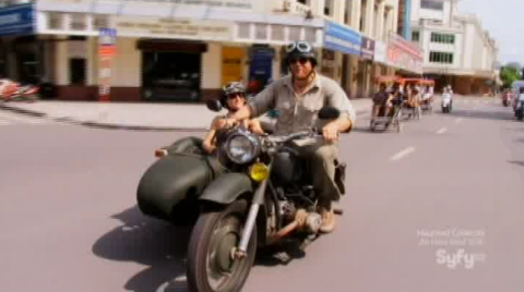 Destination Truth S5x1 Motorcyle versus Rickshaws. Motorcycle wins.