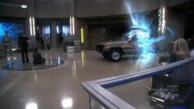 Eureka S6x01 Carter's Jeep through the wormhole