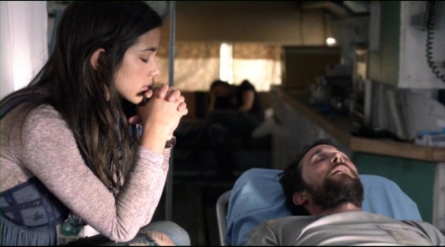 Falling Skies S2x01 Lourdes prays for Tom to recover
