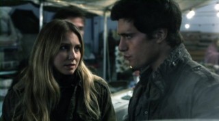 Falling Skies S2x03 - Building romance between Sarah Sanguin Carter as Maggie and Drew Roy as Hal