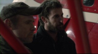 Falling Skies S3x03 - Weaver and Mason struggle to help the Resistance survive