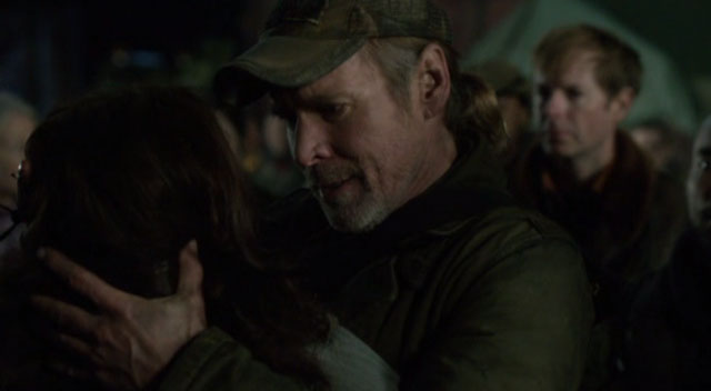 Falling Skies S2x04 - The Weaver family is reunited