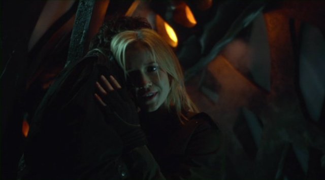 Falling Skies S2x01 - And what has become of Karen?