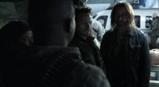 Falling Skies S2x03 - John Pope and Anthony get ready to leave the Berserkers